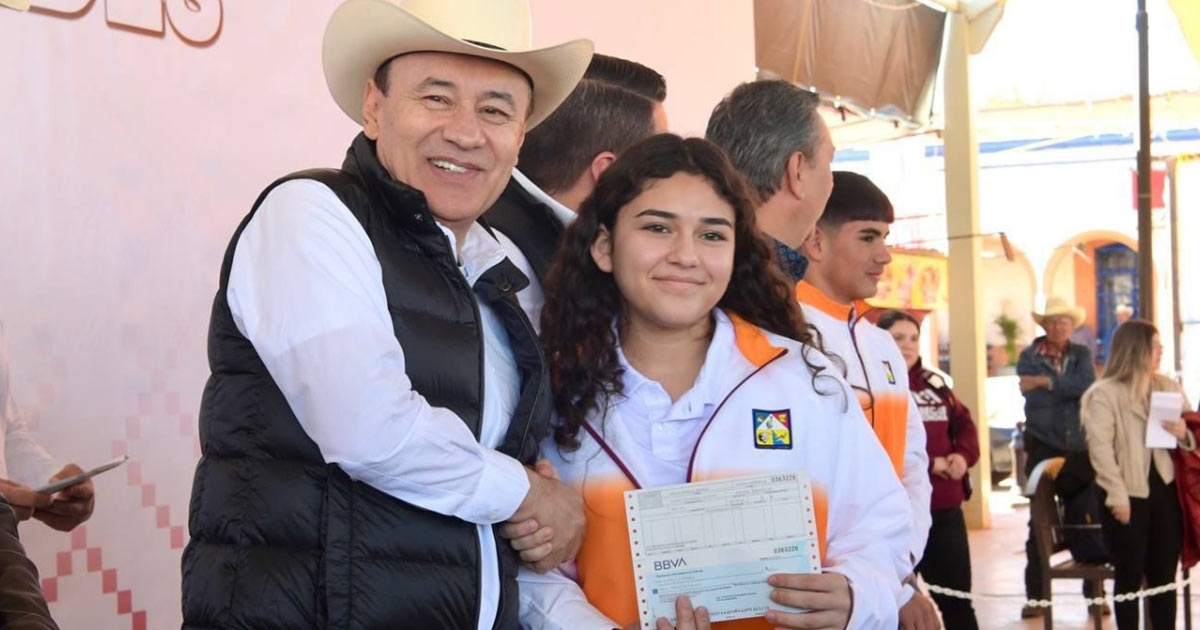 Gobernador Durazo beneficia a estudiantes con presupuesto histórico en Sonora