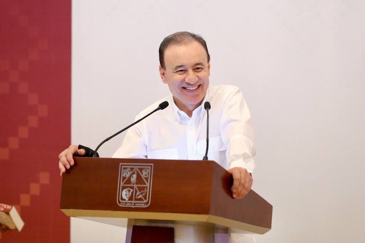 Alcanza distribución de uniformes escolares 58 municipios en Sonora: Gobernador Alfonso Durazo Alcanza distribución de uniformes escolares 58 municipios en Sonora: Gobernador Alfonso Durazo