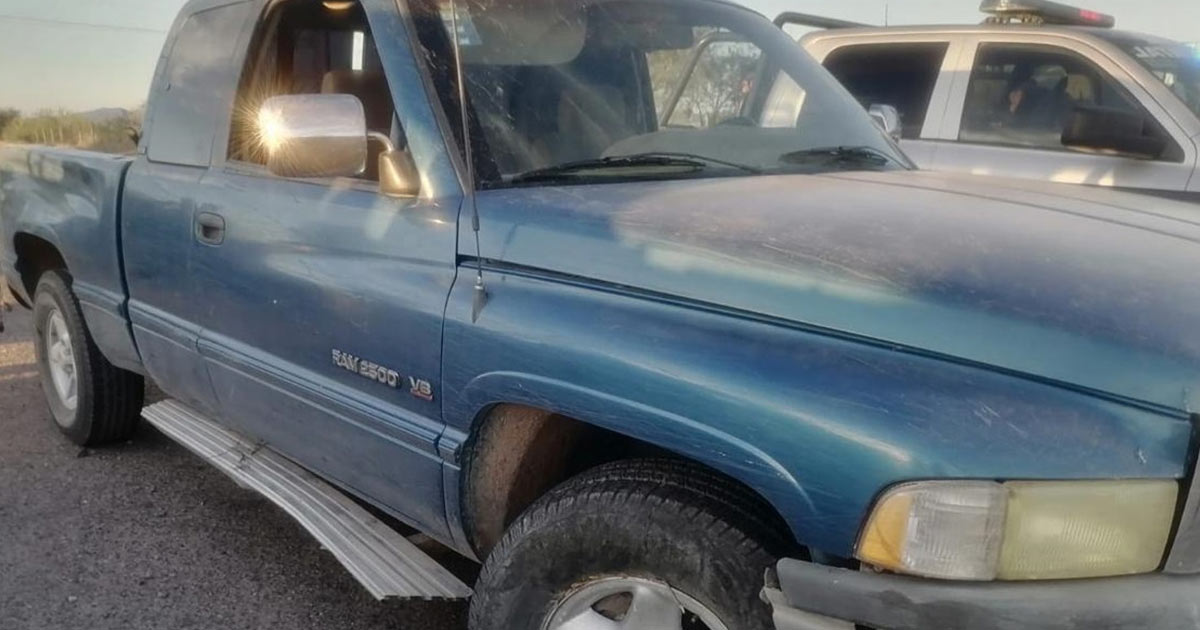 Asegura Policía Estatal arsenal y vehículos robados en municipios del norte de Sonora