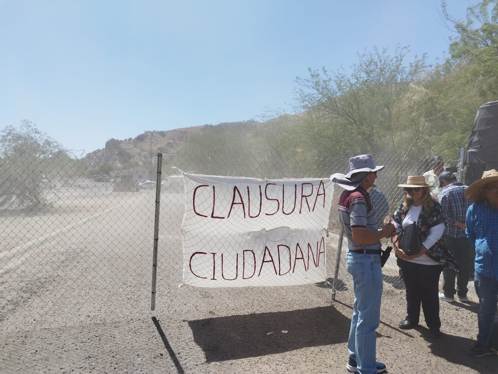 Colectivos ambientalistas detienen obras en la Sauceda