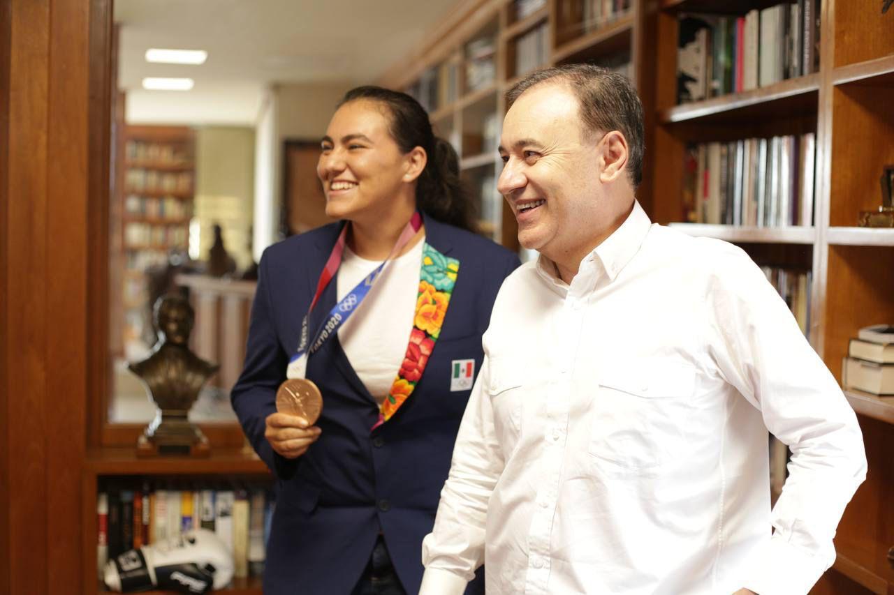 Destaca Gobernador Durazo medalla olímpica de Alejandra Valencia Destaca Gobernador Durazo medalla olímpica de Alejandra Valencia
