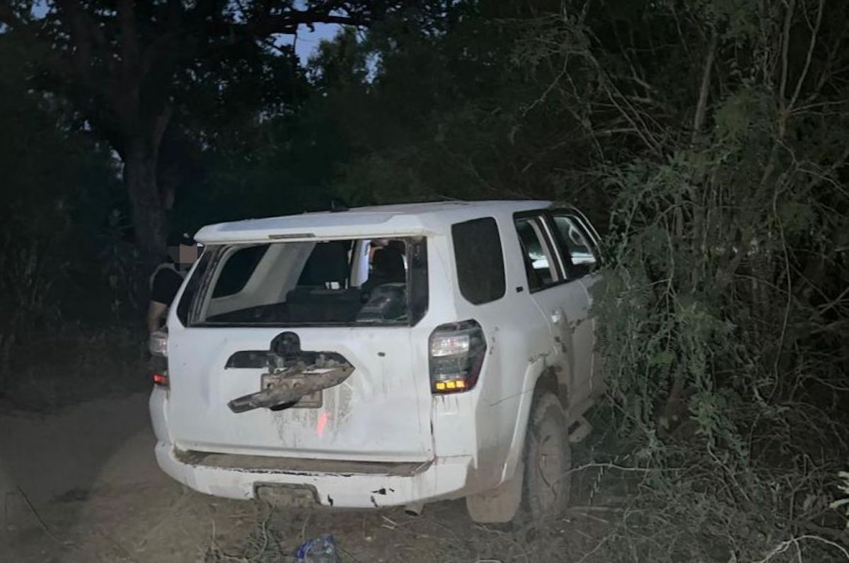 Aseguran fuerzas de seguridad en Vícam armas, granadas, cartuchos y un vehículo