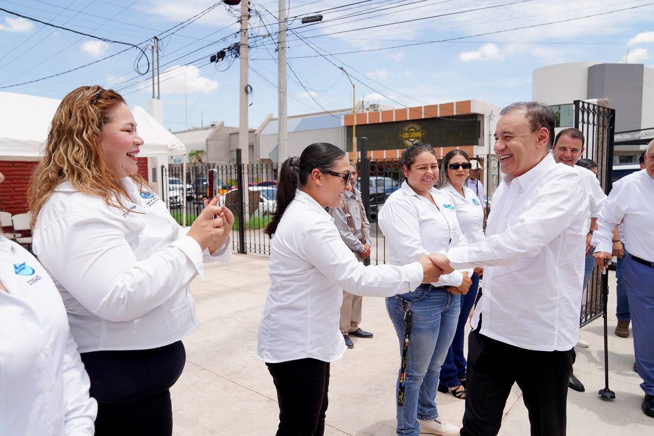 Impulsa Gobernador Durazo estándares de sanidad y calidad de la industria acuícola en Sonora