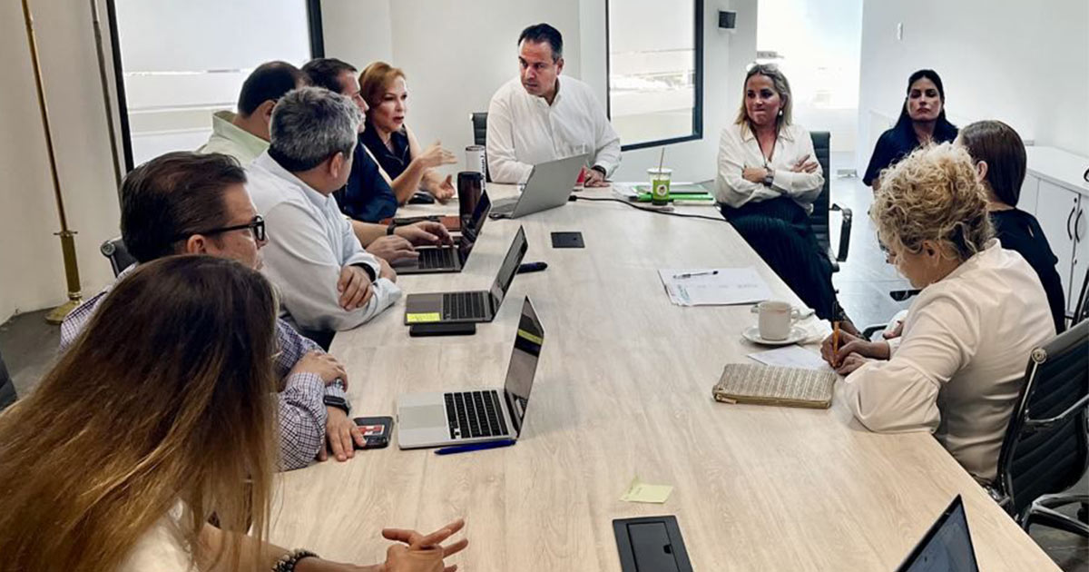 Encabeza Toño Astiazarán reunión de avances del proceso entrega- recepción de dependencias del gobierno municipal