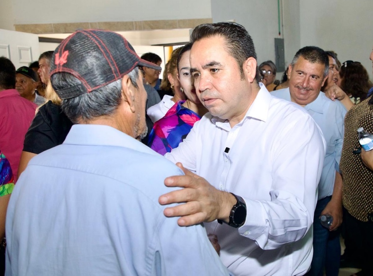 Heriberto Aguilar reafirma compromiso con la cuarta transformación en asamblea en Etchojoa