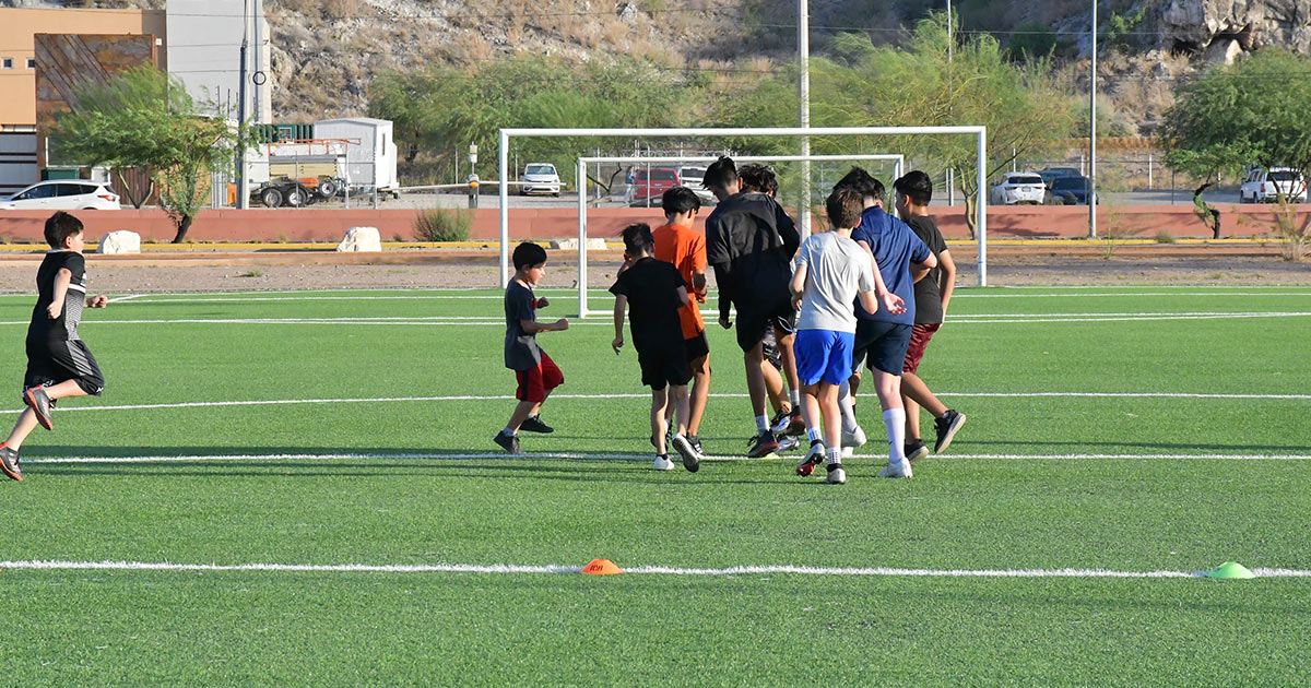 Realiza con éxito IDH clínicas deportivas para niñas, niños y adolescentes de Hermosillo