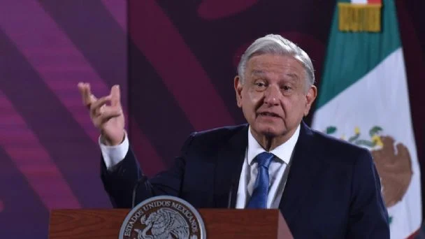 AMLO anuncia «pausa» en relación con los embajadores de EU y Canadá