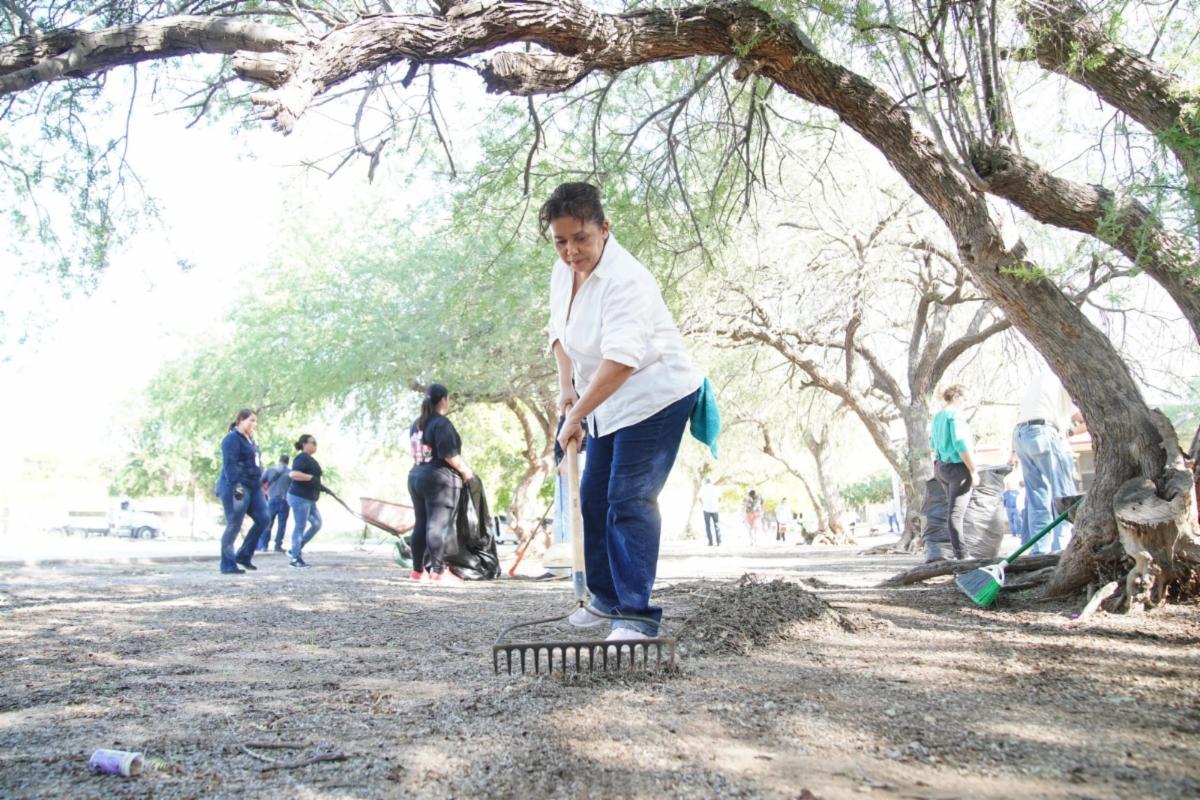 Gran participación de la comunidad escolar en la jornada de limpieza «Pilas con el aseo»: SEC  Gran participación de la comunidad escolar en la jornada de limpieza «Pilas con el aseo»: SEC