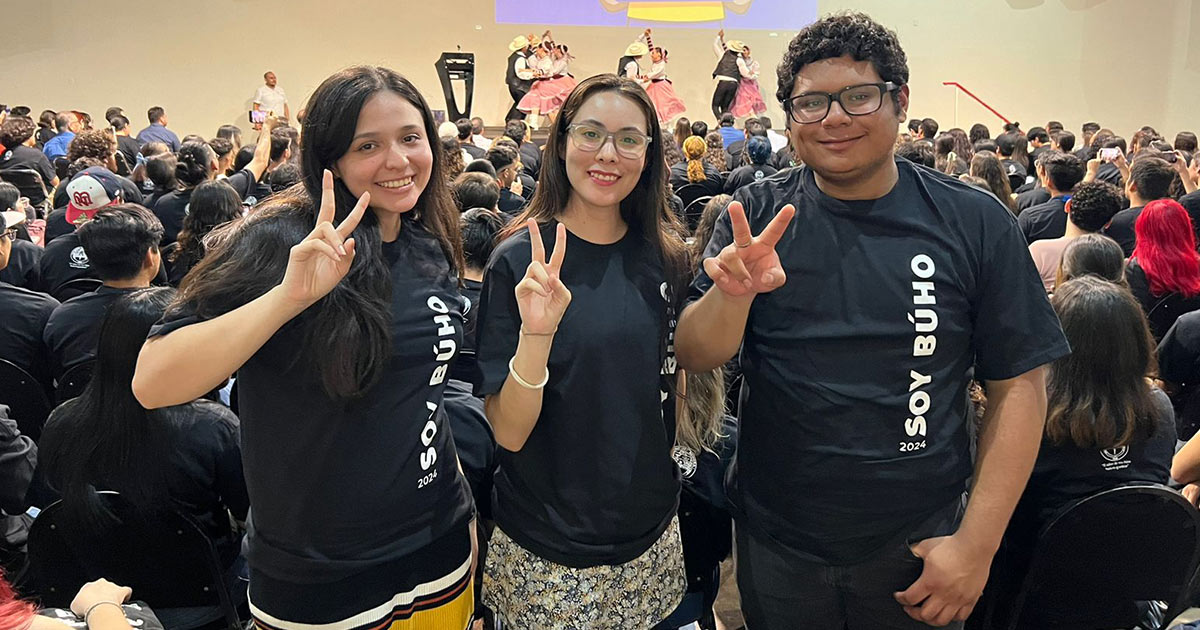 Rectora da bienvenida a estudiantes de nuevo ingreso del campus Hermosillo