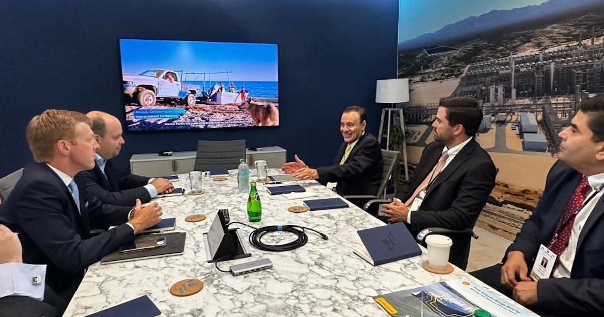 Promueve Gobernador Durazo Plan Sonora en Expoenergética más grande del mundo