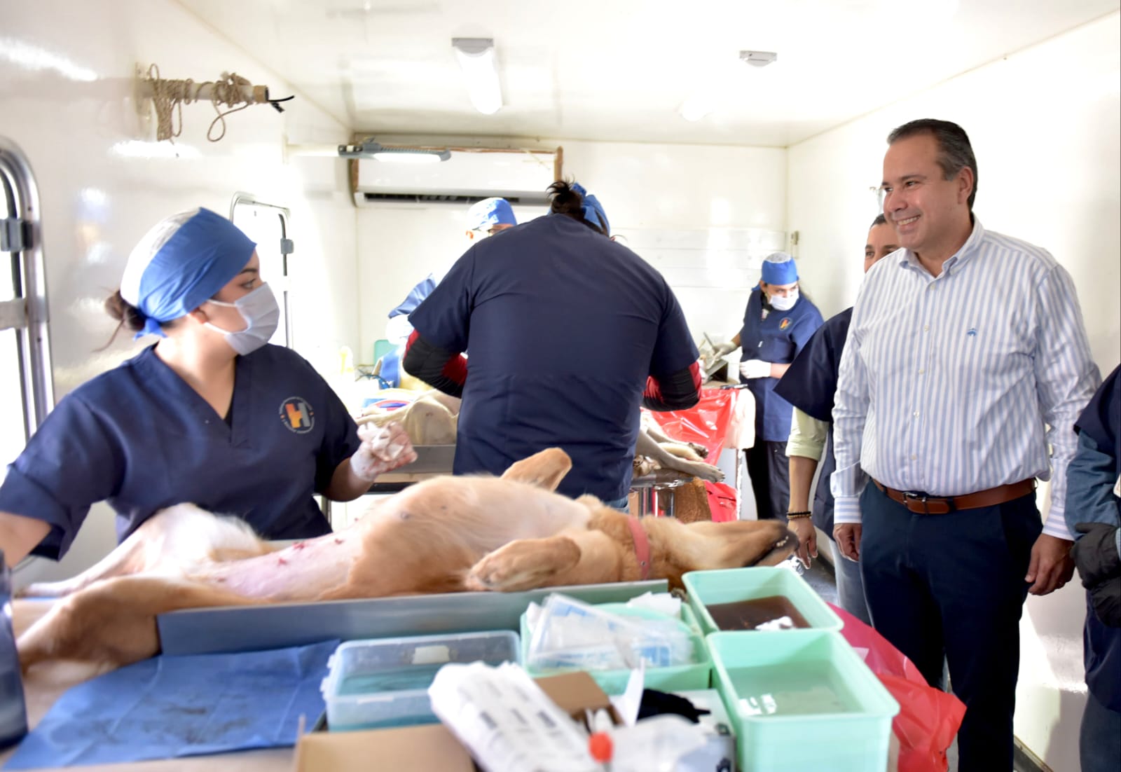 Atestigua Antonio Astiazarán jornada gratuita de esterilización de mascotas en Hermosillo