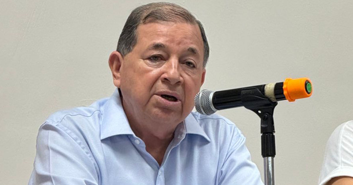 Presenta propuestas para la transformación de la Universidad de Sonora el Dr. Cuauhtémoc González Valdez