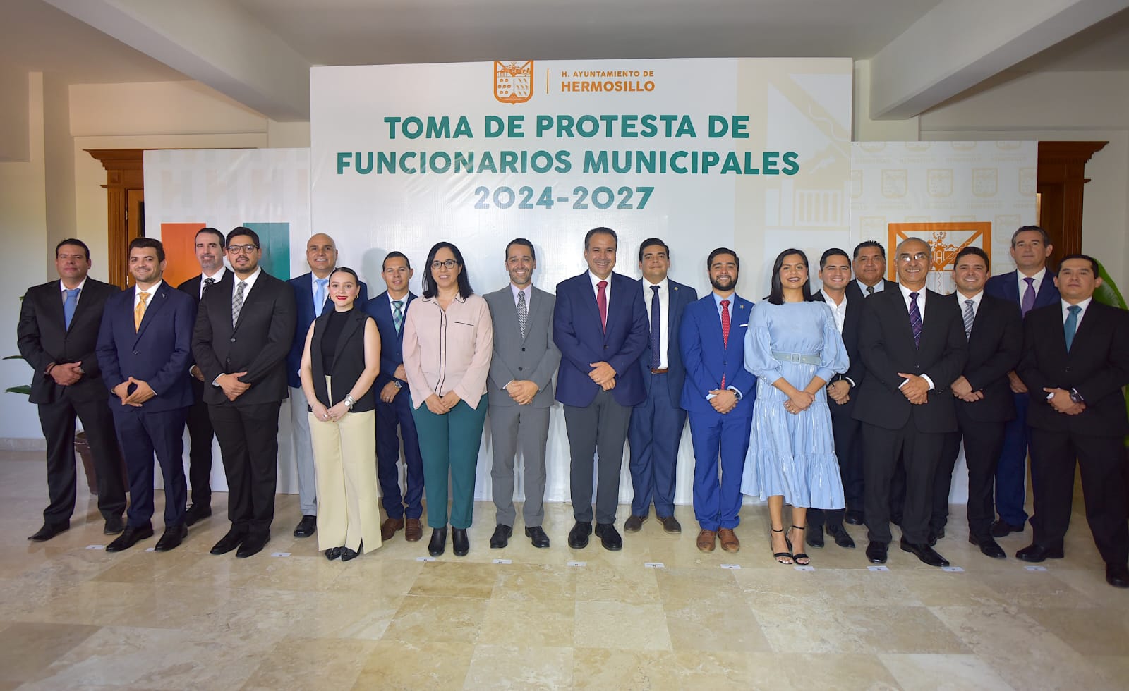 Nombra Toño Astiazarán a funcionarios municipales 2024-2027