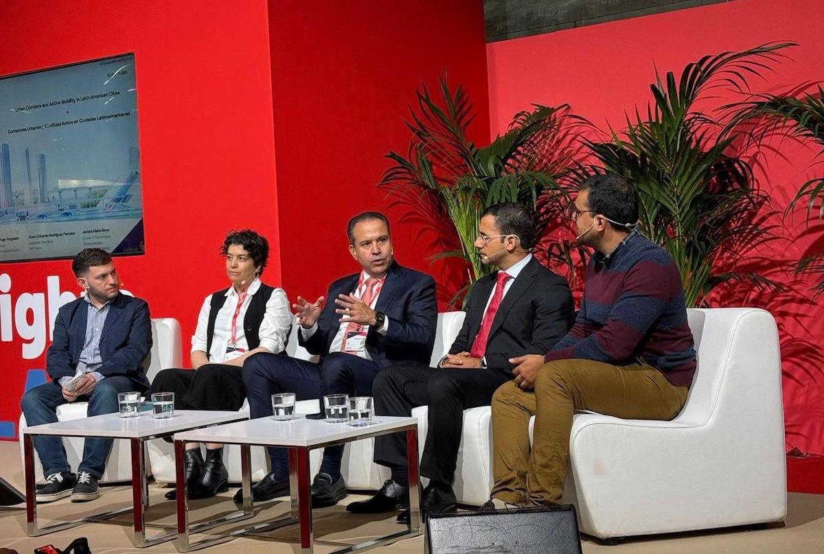 Expone Toño Astiazarán en España los avances en innovación y movilidad sostenible realizados en Hermosillo