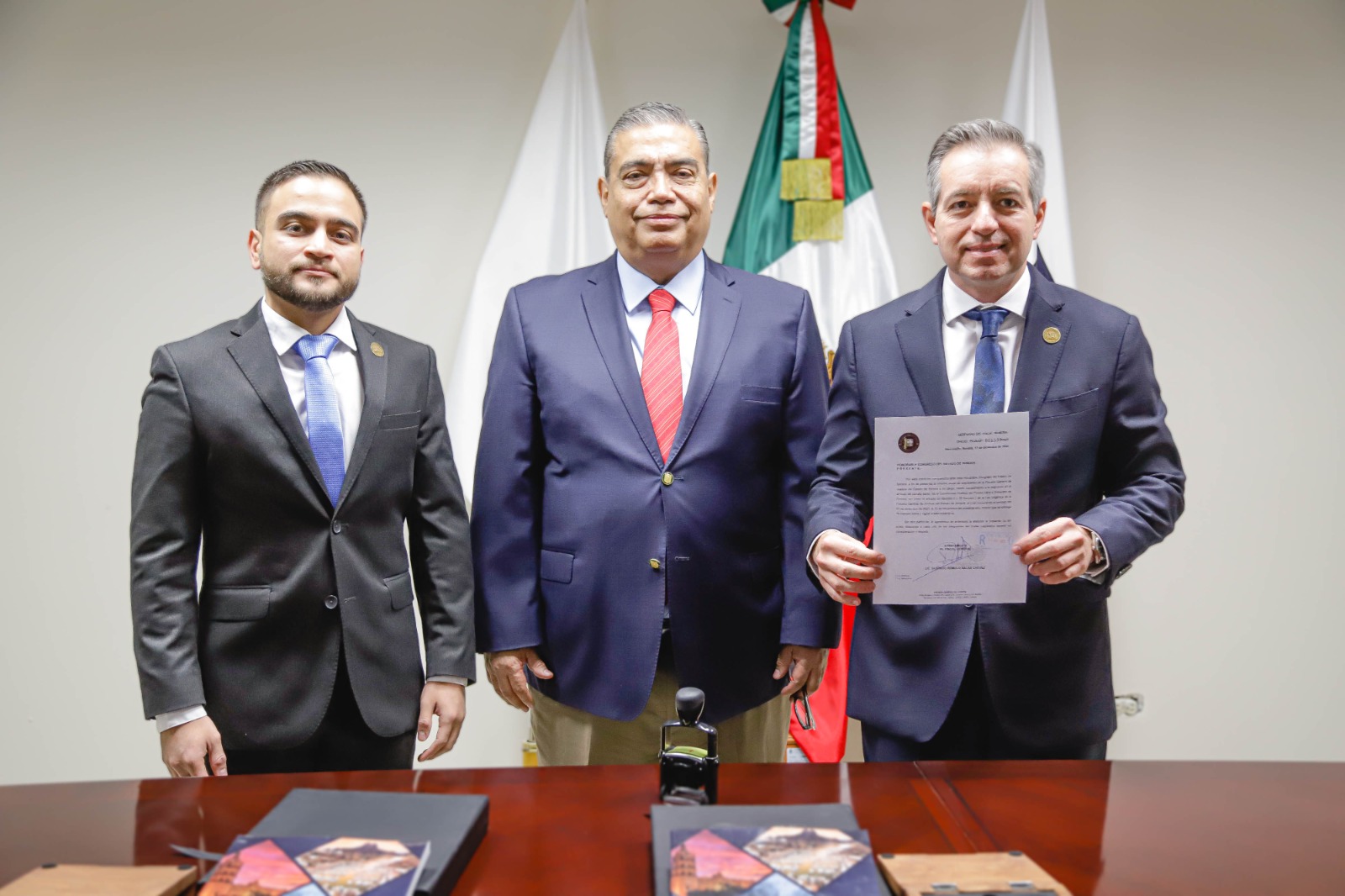 Entrega Fiscal General informe de actividades 2024