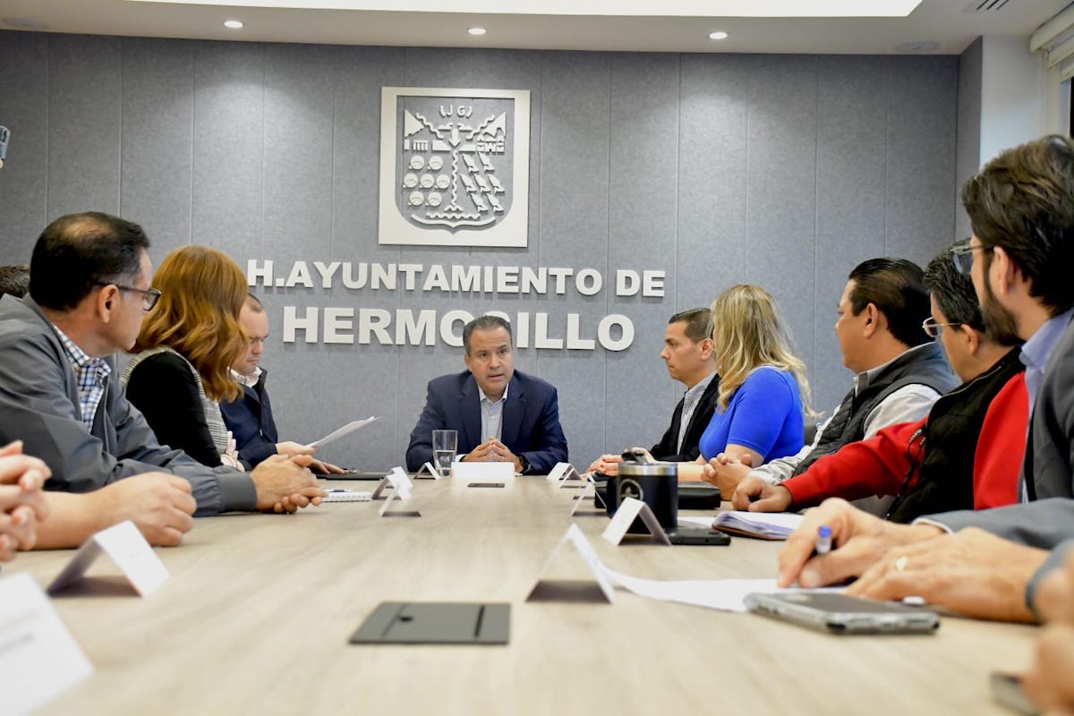 Con la prioridad de atender a la población vulnerable, Toño Astiazarán el Consejo Municipal de Salud de Hermosillo