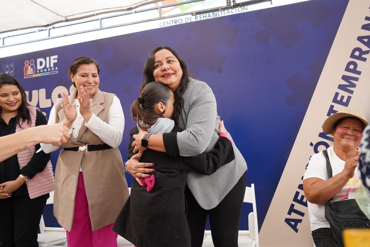 Gobierno de Sonora impulsa la inclusión con entrega de estímulos económicos para personas con discapacidad