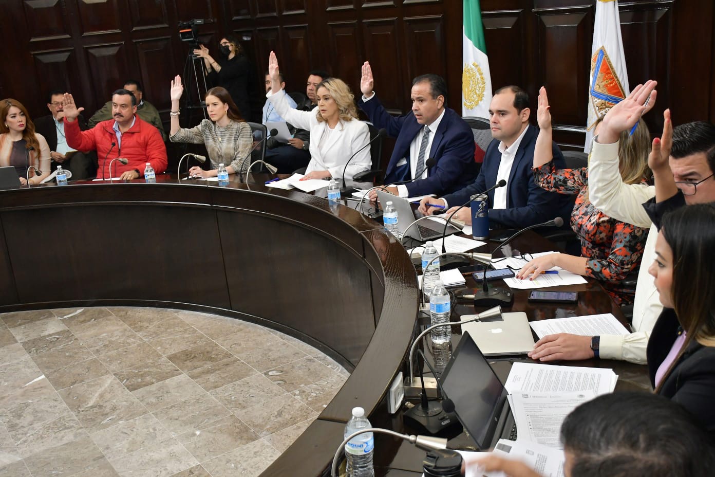 Aprueba Cabildo de Hermosillo programa de apoyo a comerciantes por obras del paso desnivel en Colosio y Solidaridad Aprueba Cabildo de Hermosillo programa de apoyo a comerciantes por obras del paso desnivel en Colosio y Solidaridad