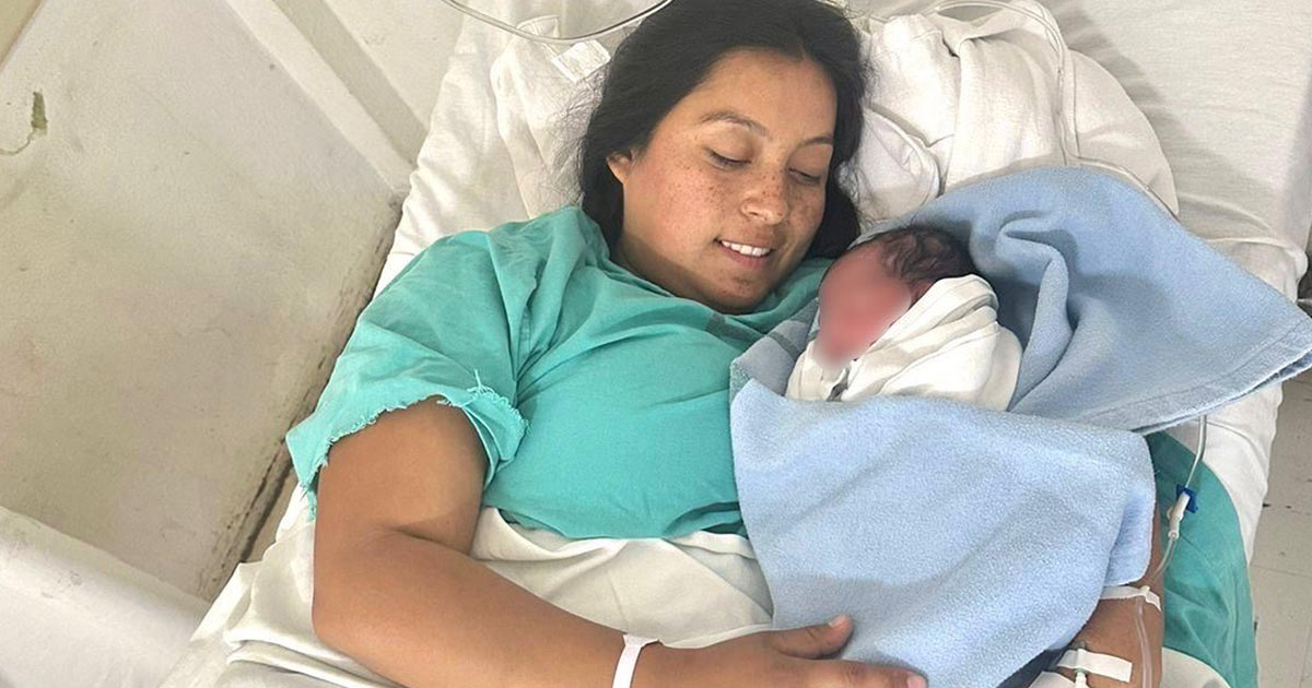 Recibe IMSS Sonora primer bebé de 2025 en el estado