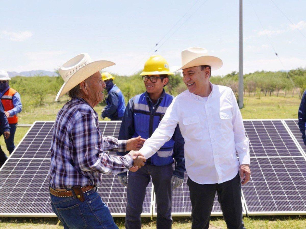 Logra Gobernador Durazo incrementar plantas fotovoltaicas en Peñasco con respaldo de Presidenta Sheinbaum Logra Gobernador Durazo incrementar plantas fotovoltaicas en Peñasco con respaldo de Presidenta Sheinbaum