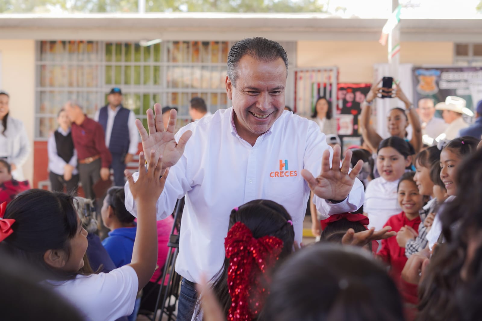 Apoyan Toño Astiazarán y Patty Ruibal educación con desayunos escolares en Miguel Alemán Y Kino Apoyan Toño Astiazarán y Patty Ruibal educación con desayunos escolares en Miguel Alemán Y Kino