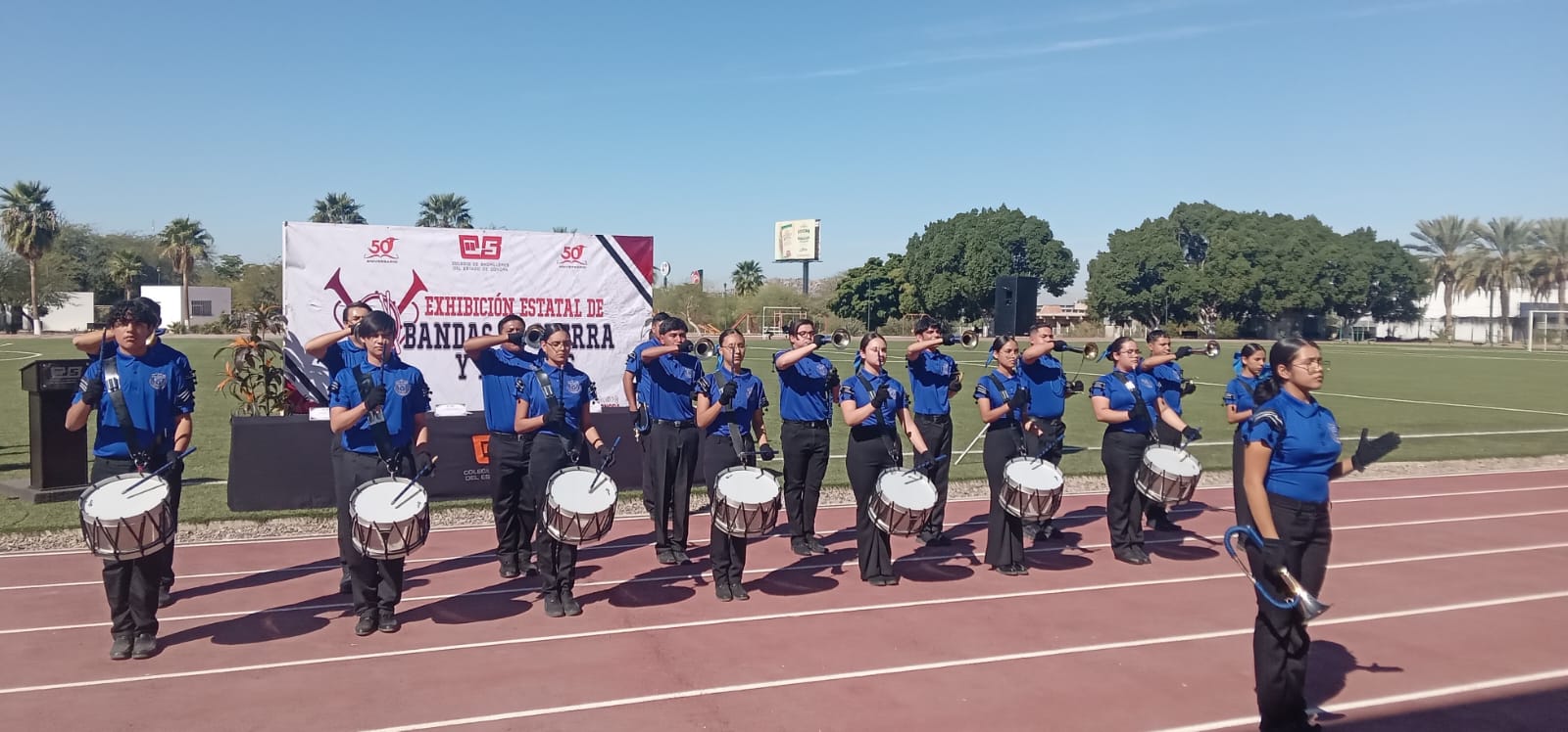Realiza Cobach Sonora gran exhibición de Escoltas y Bandas de Guerra