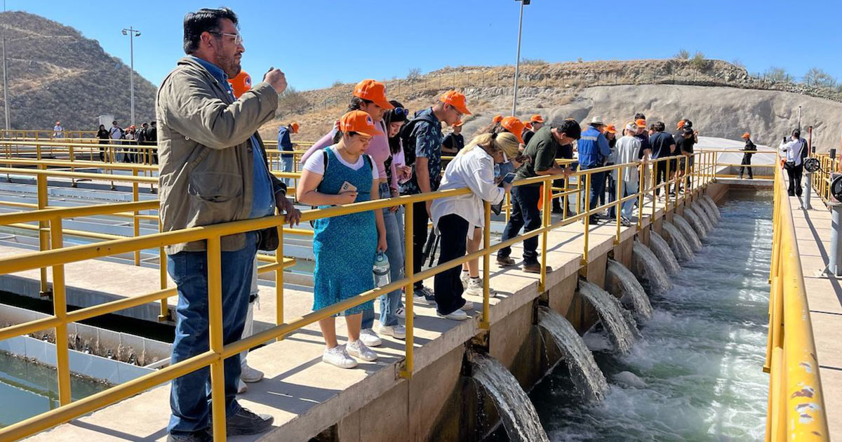 Recorren participantes del concurso Salvemos el Aguah potabilizadoras del Municipio Recorren participantes del concurso Salvemos el Aguah potabilizadoras del Municipio