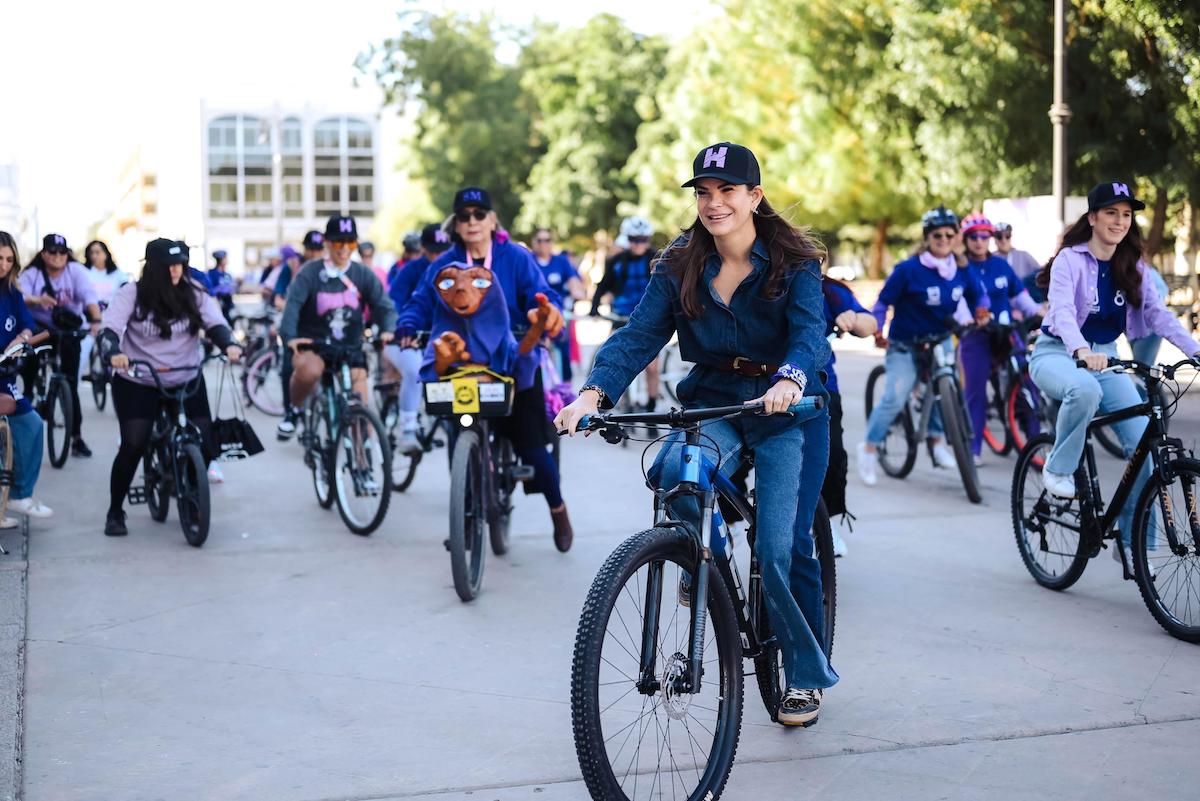 Participa Patty Ruibal en la “Rodada por las Mujeres” en Hermosillo