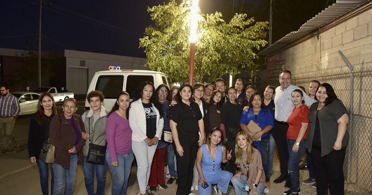 Ilumina Toño Astiazarán colonia Casa Bonita con programa Camina Segura Ilumina Toño Astiazarán colonia Casa Bonita con programa Camina Segura