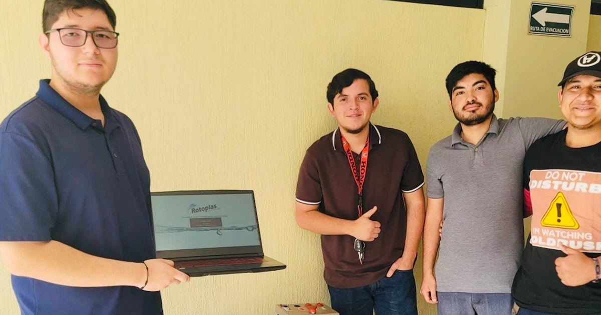 Alumnado de la Universidad Tecnológica de SLRC crea dispositivo inteligente para monitorear nivel del agua