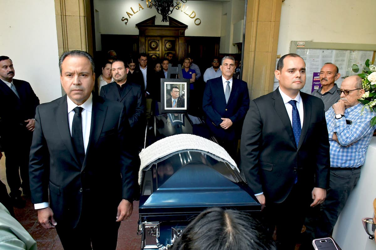 Rinden homenaje póstumo en Palacio Municipal al ex presidente Casimiro Navarro Valenzuela