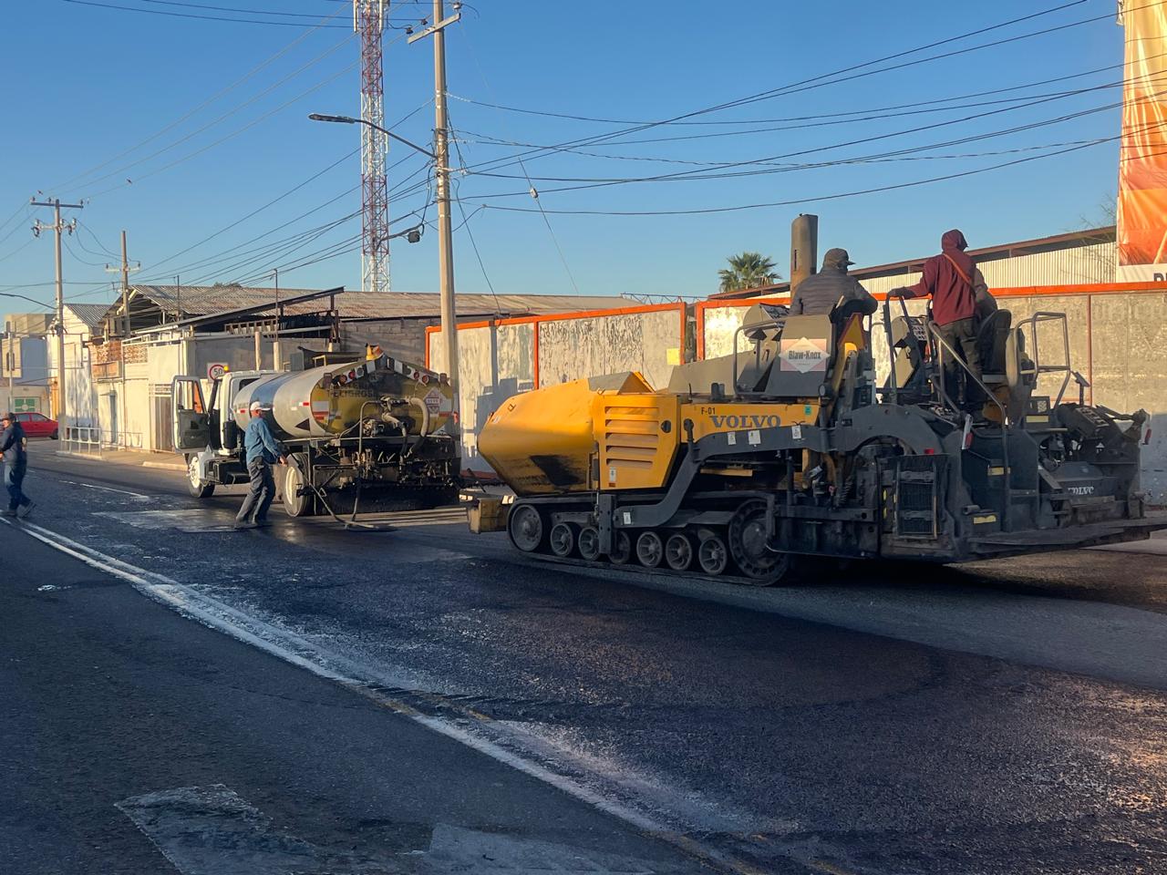 Inicia Gobierno Municipal trabajos de mantenimiento en calle Reforma