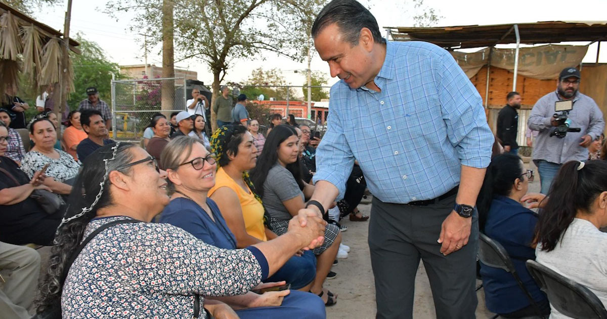 Cumple Toño Astiazarán con obra comprometida con familias de la Norberto Ortega