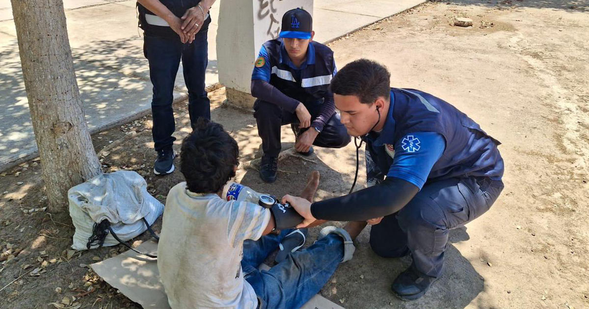 Brindan apoyo a personas vulnerables ante temperaturas extremas