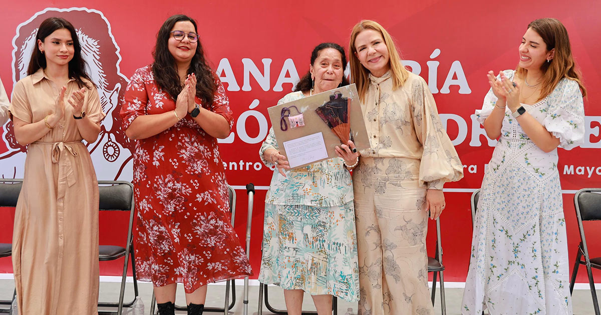 Gobernador Durazo y presidenta de DIF Sonora, Rocío Chávez, benefician a adultos mayores con el primer centro de asistencia pública