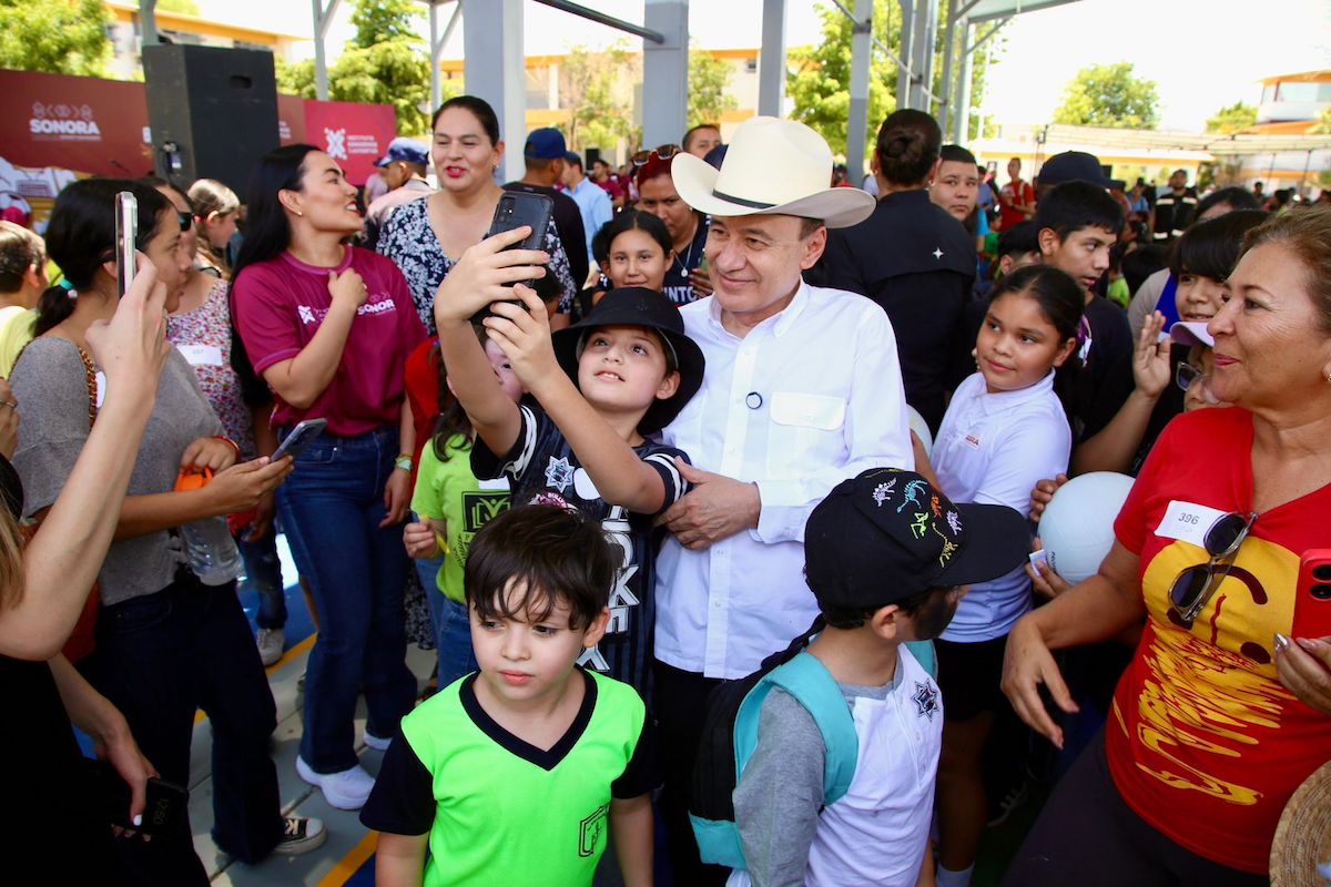 Gobernador Durazo impulsa formación de más de 100 mil niños y jóvenes con Centros de Bienestar