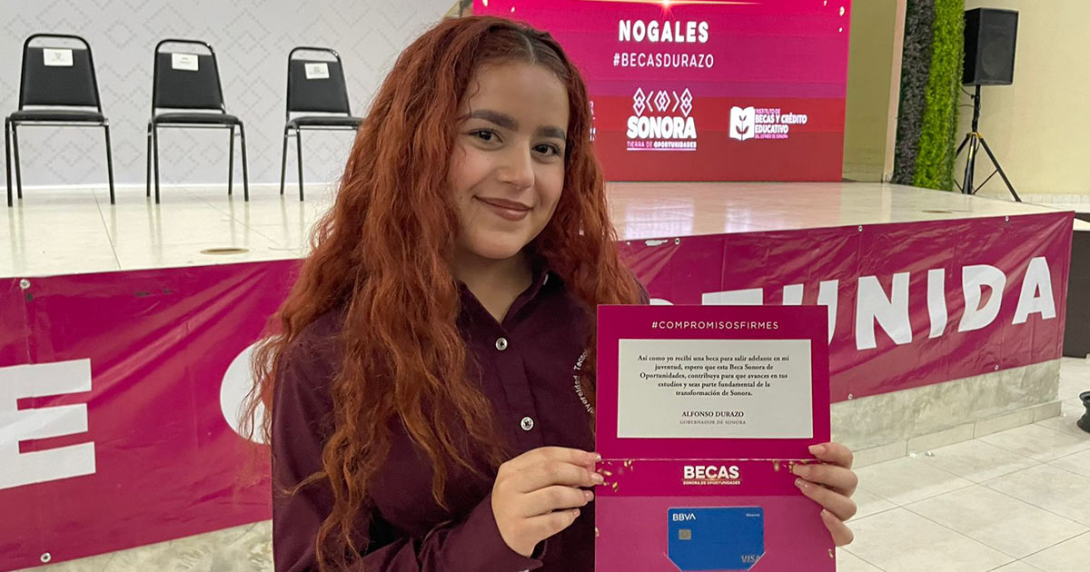 Estudiantes nogalenses agradecen a Gobernador Durazo por entrega de beca Sonora de Oportunidades Estudiantes nogalenses agradecen a Gobernador Durazo por entrega de beca Sonora de Oportunidades
