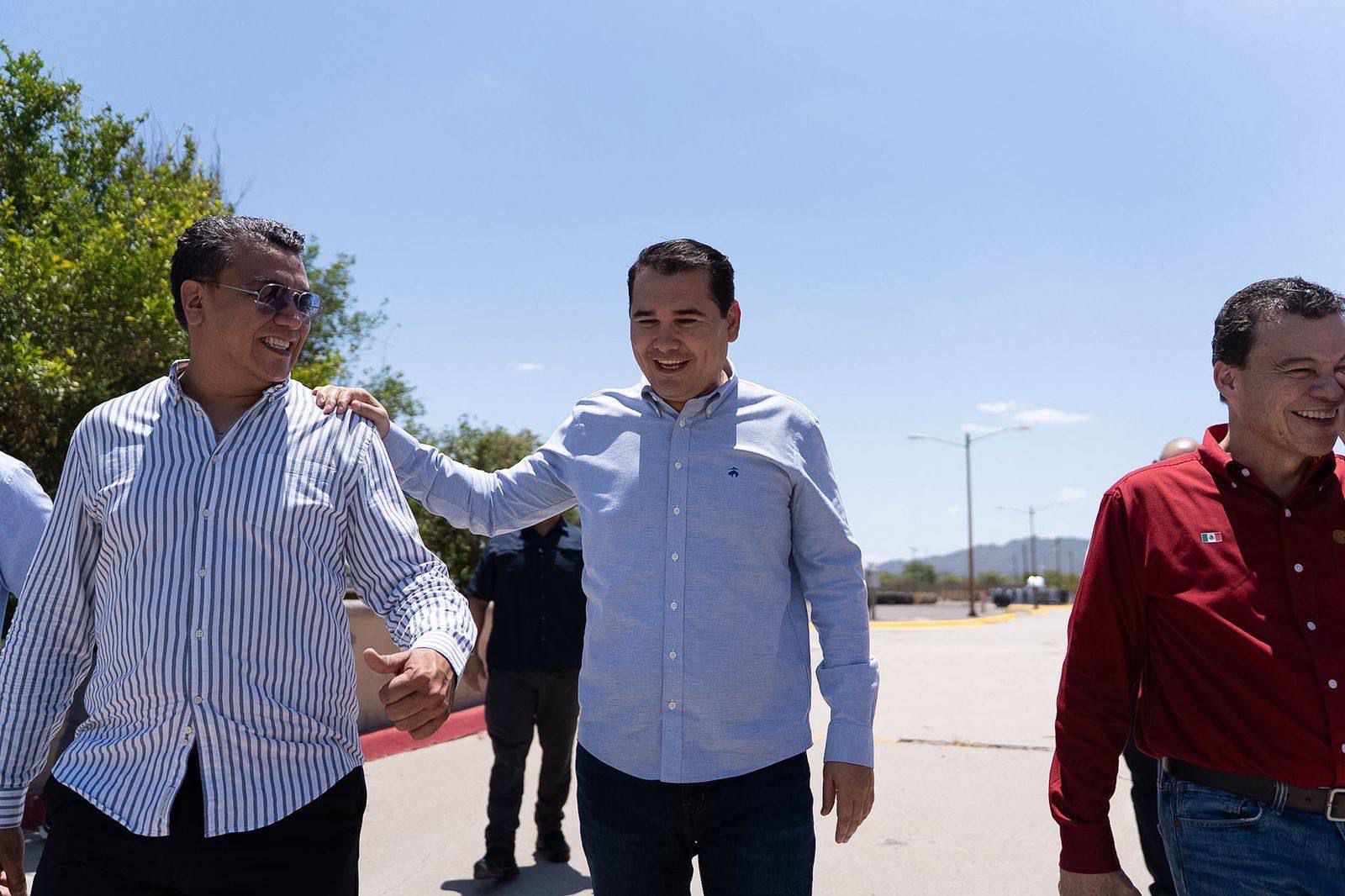 Diputado Ramón Flores y Secretario de Gobierno realizan recorrido en instalaciones de la CFE para atender desabasto de energía en el Río Sonora y la Sierra