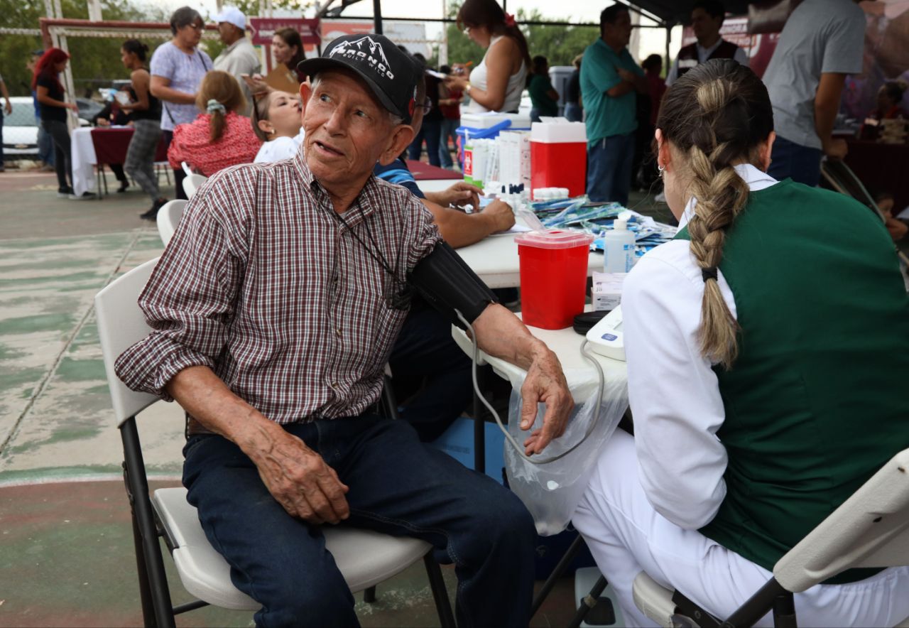 Con Sonora Atiende, Gobernador Durazo lleva servicios gratuitos a la colonia Jorge Valdez Muñoz