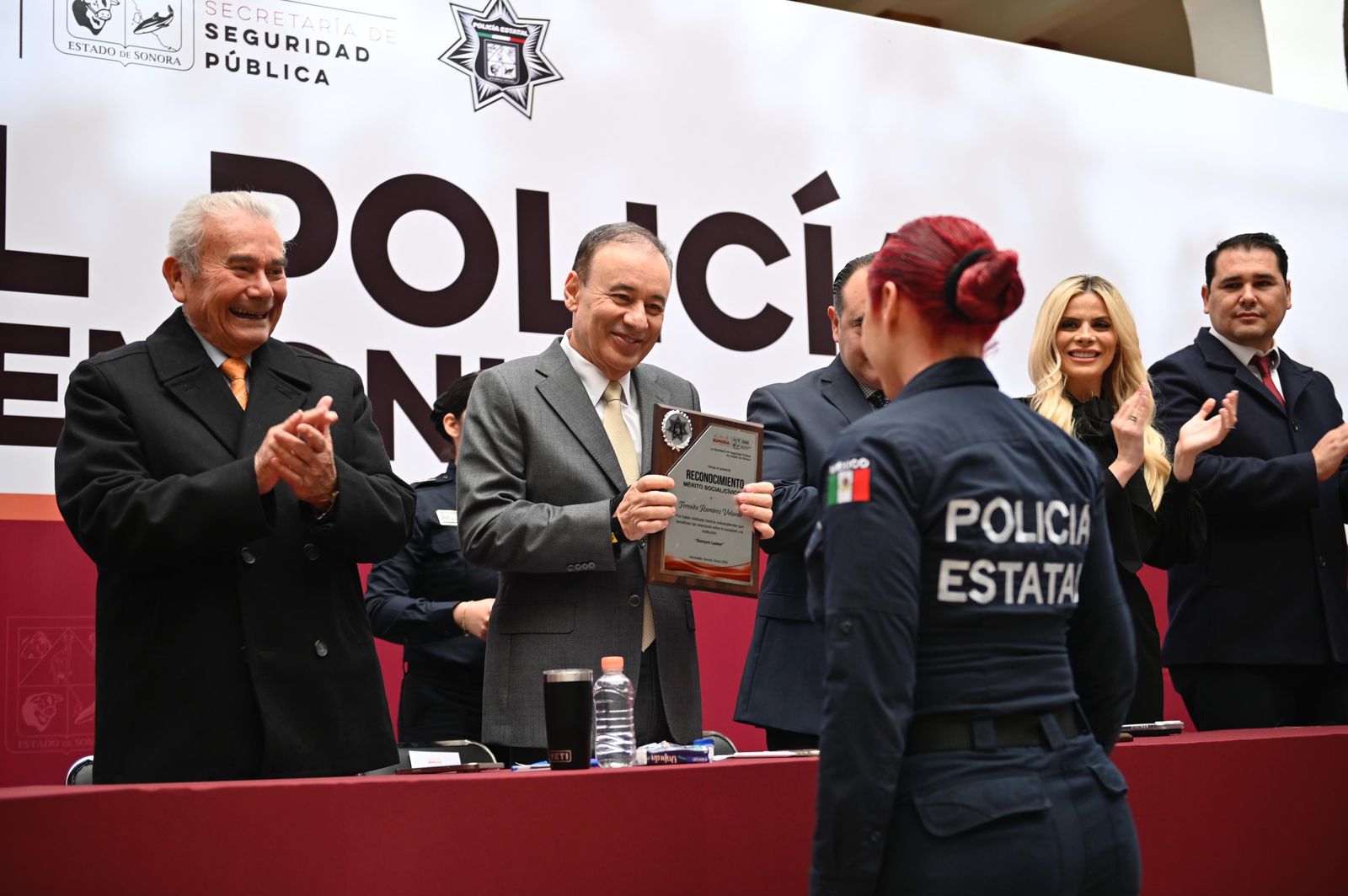 Gobernador Durazo posiciona a Sonora en el top 10 nacional de avance en certificación policial Gobernador Durazo posiciona a Sonora en el top 10 nacional de avance en certificación policial