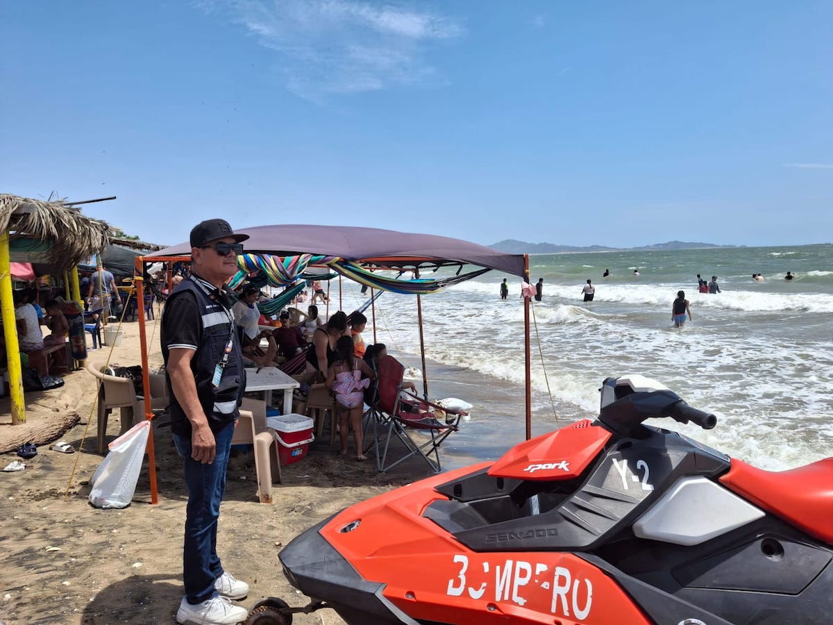 Realiza Protección Civil Municipal recorridos preventivos por marea alta en Bahía de Kino
