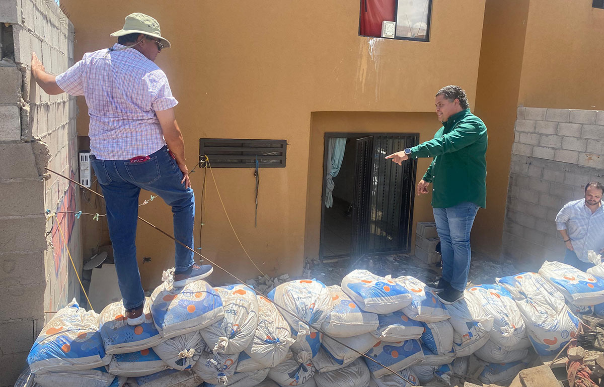 Trabaja Gobierno Municipal junto a vecinos de San Lorenzo para cuantificar daños en viviendas