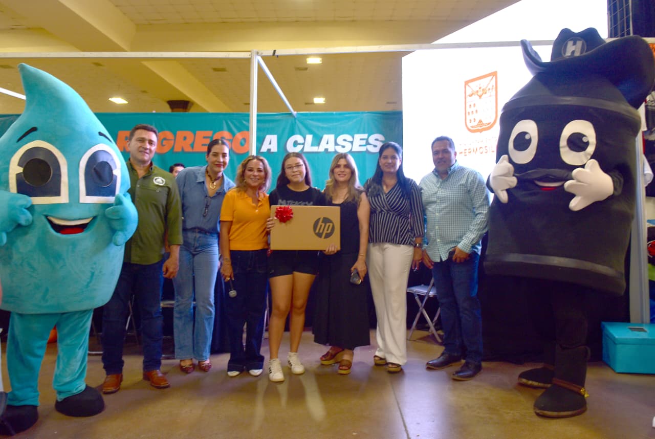 Apoya Ayuntamiento de Hermosillo a contribuyentes cumplidos en Feria de Regreso a Clases Apoya Ayuntamiento de Hermosillo a contribuyentes cumplidos en Feria de Regreso a Clases