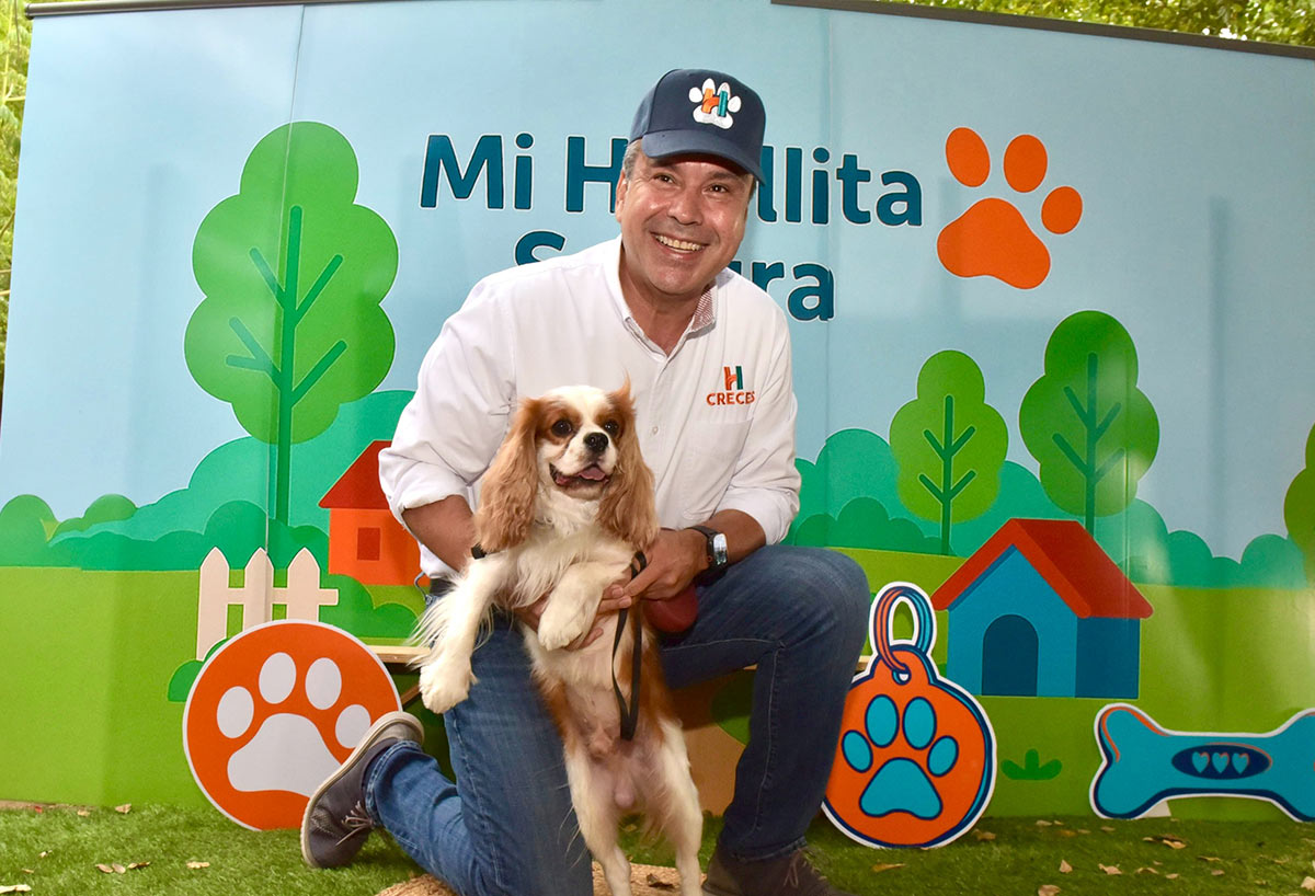 Lanza Toño Astiazarán «Huellita Segura» para protección de animales de compañía en Hermosillo