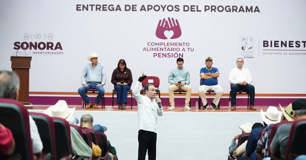 Respalda Gobernador Durazo a jubilados y pensionados del Ayuntamiento de Hermosillo con segunda entrega de apoyos económicos