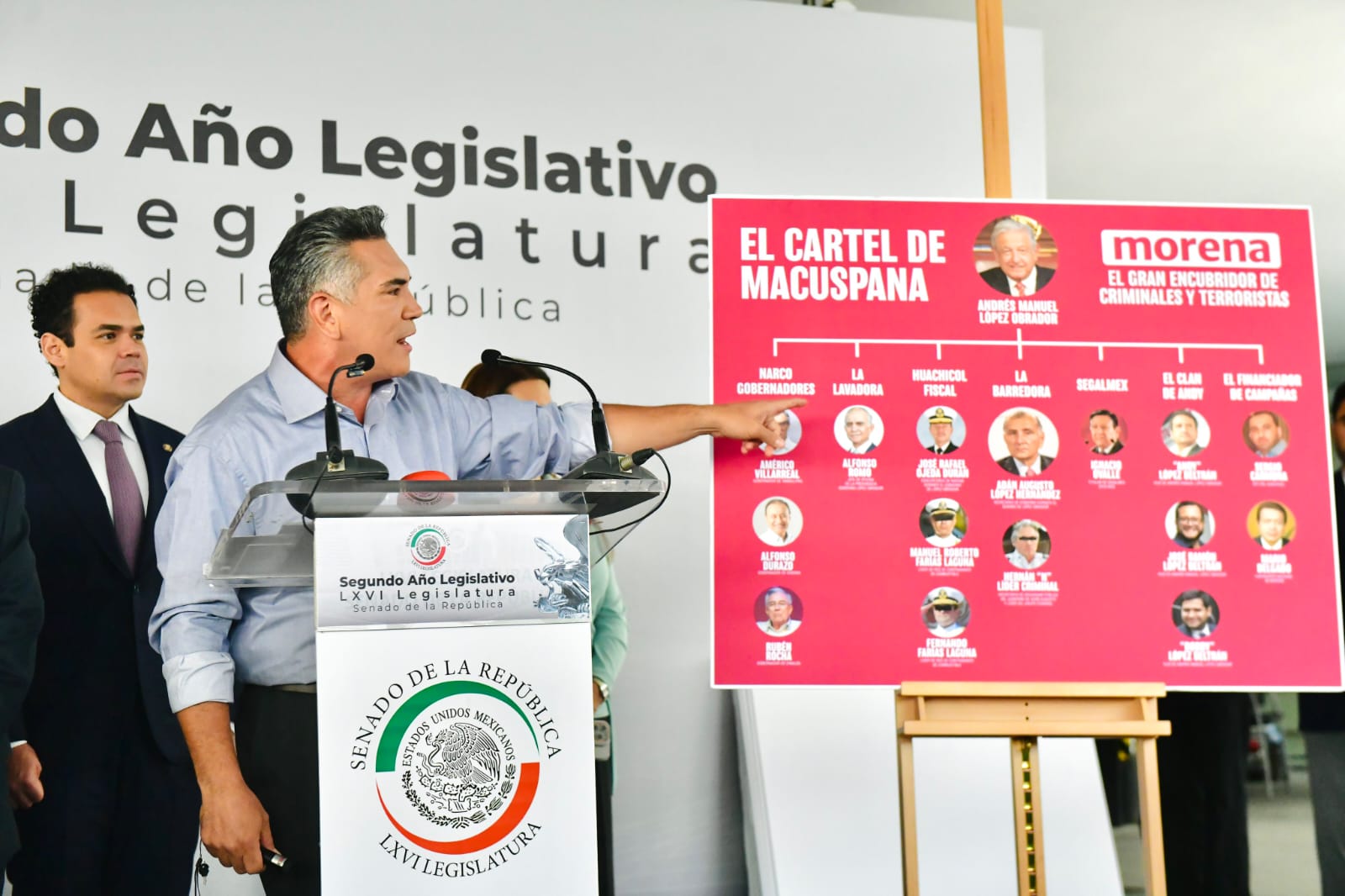 Alejandro Moreno denuncia a Adán Augusto ante la DEA y el FBI por nexos con crimen