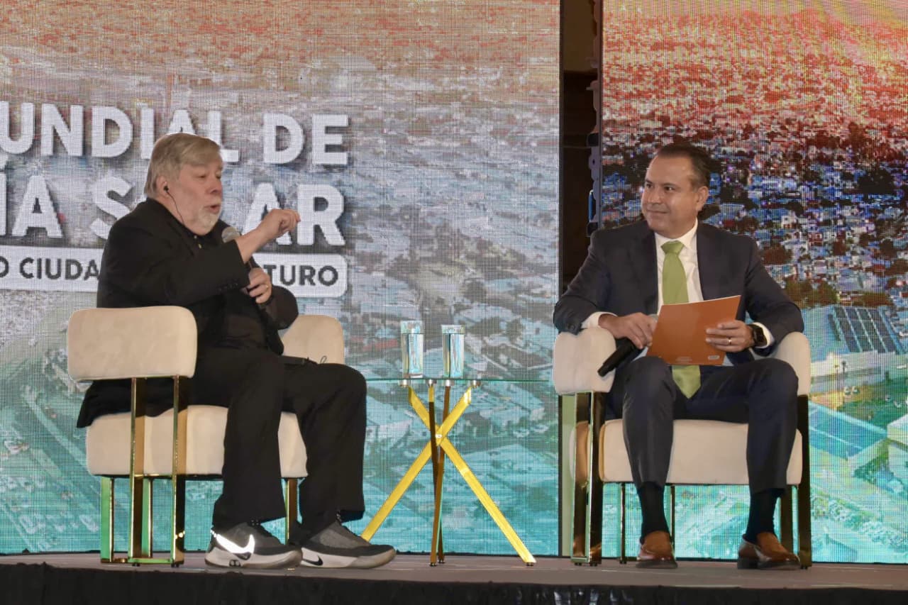 Reconoce Steve Wozniak cofundador de Apple transformación de Hermosillo hacia una Ciudad Solar