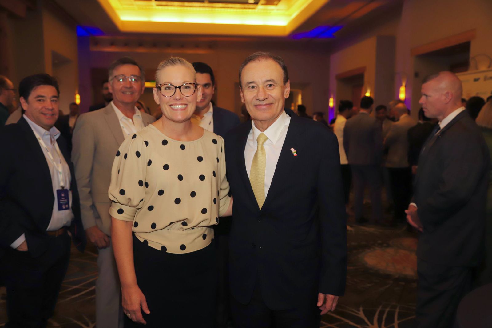Lidera gobernador Durazo la transición energética: empresarios de Arizona conocen el modelo del Plan Sonora