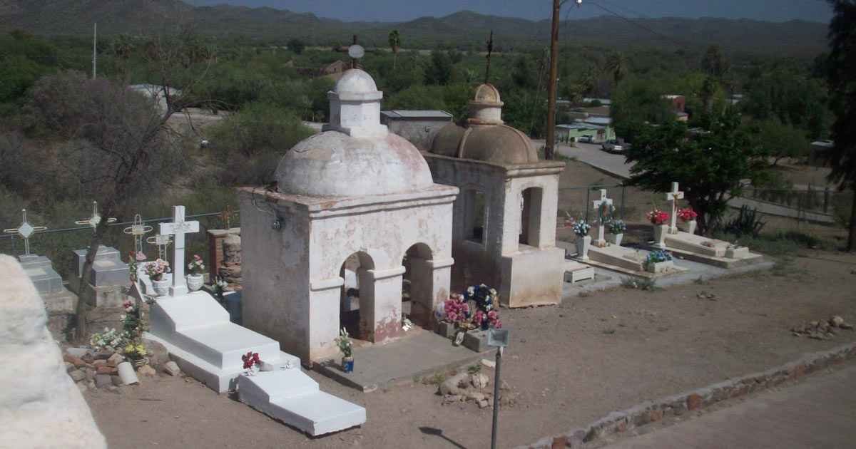 Charla del INAH Sonora aborda cementerios civiles y arqueológicos: miradas al patrimonio funerario