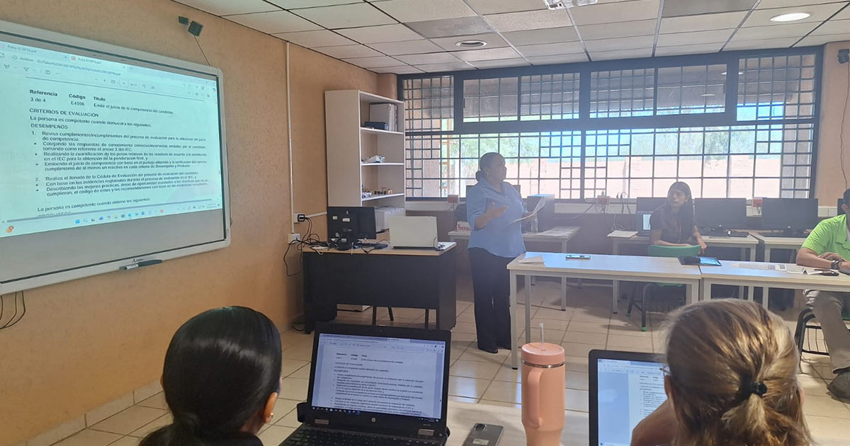 Promueve Gobierno de Sonora certificación de docentes en estándares nacionales de competencia laboral